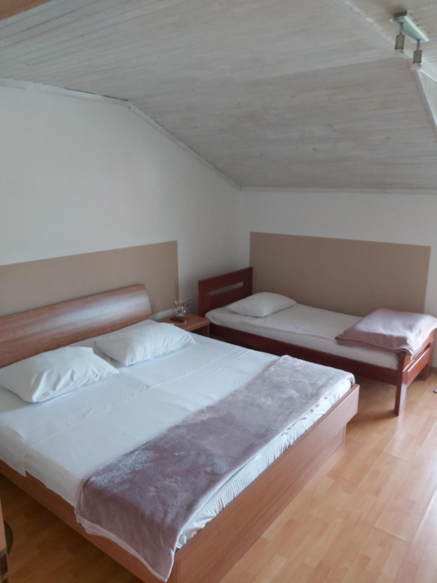 Rooms Zagon Postojna Exteriör bild