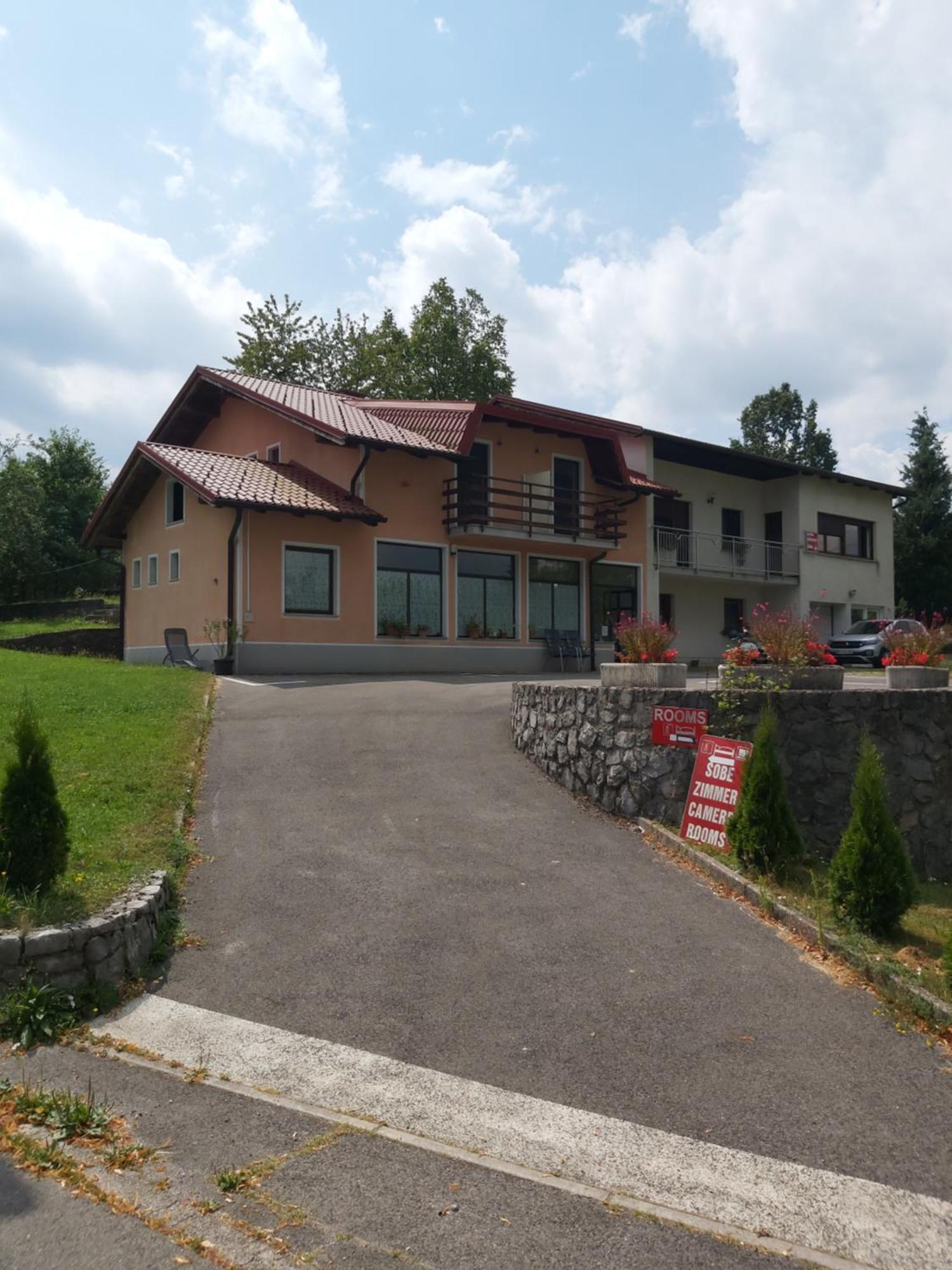 Rooms Zagon Postojna Exteriör bild